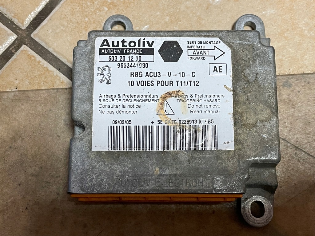 фото №1, Peugeot оригинальный номер 9653441980 датчик подушек 206