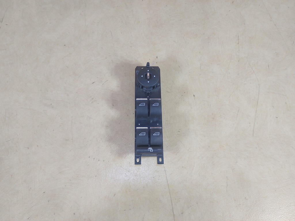 фото №1, Grand c-max mk2 перемикач вікон лівий перед am5t14a132db 11-