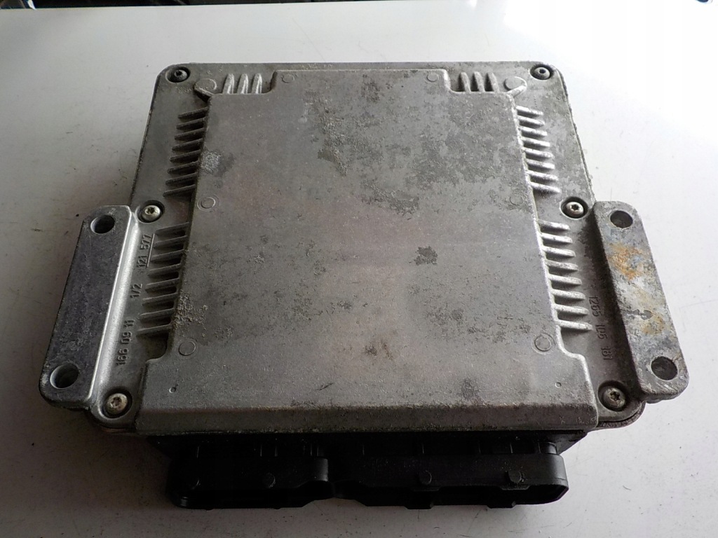 фото №3, Chrysler бортовой компьютер блок управления 0281011281 p04727770ac