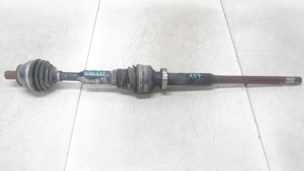 Купить Volvo xc60 2.4 приводной вал правая перед 31272542 08-13