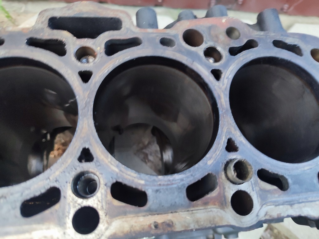 фото №7, Блок двигателя vw passat b5 audi a4 b6 bora 038021aa