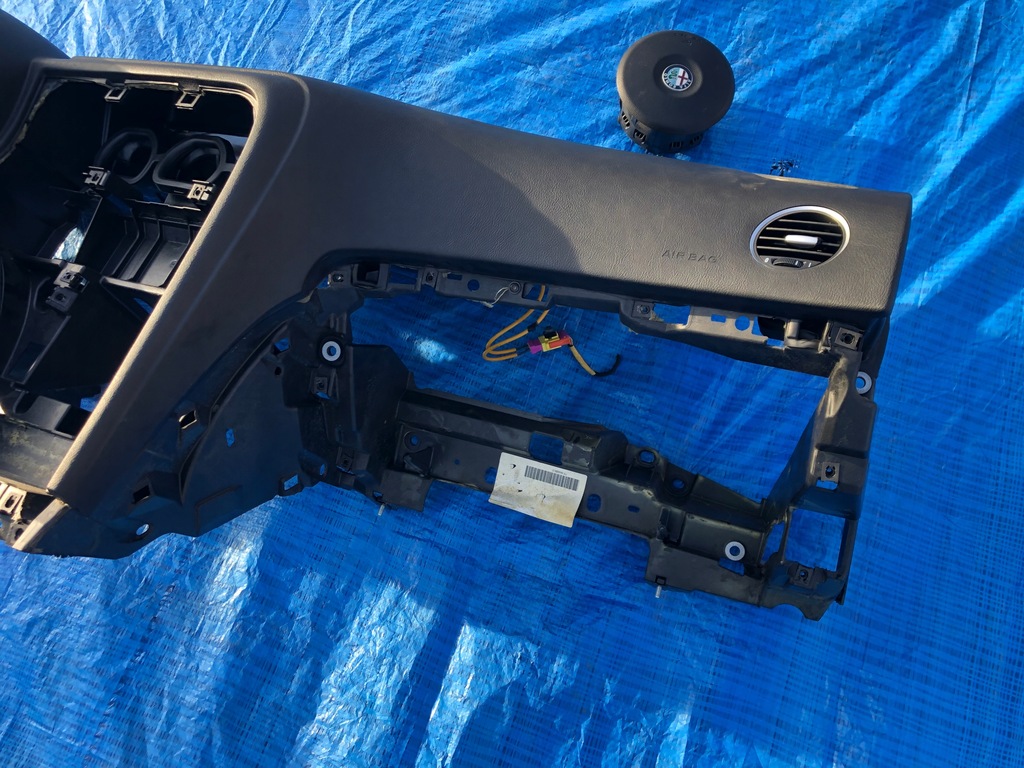 фото №7, Приборная панель приборная панель подушка безопасности alfa romeo 159 brera консоль