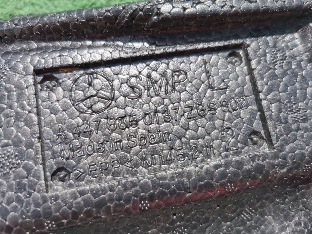 Mercedes vito w447 абсорбер бампера перед передний левый a4478850137 Оригинал