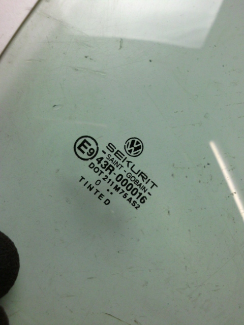 фото №4, Стекло дверь правый перед vw polo 5 дверь 2000 rok