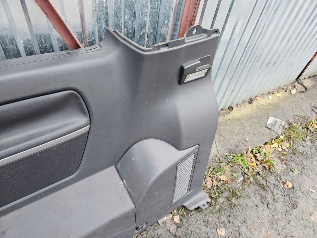 фото №4, Обшивка правый задняя шторка vw t5 multivan