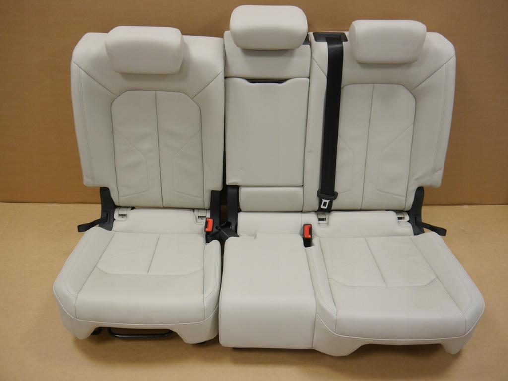 фото №8, Audi q3 83a сиденья кожа обивка