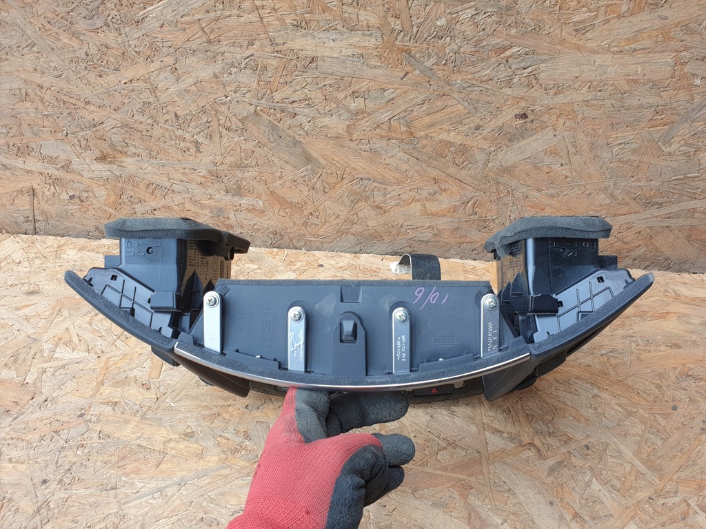 фото №5, Infiniti qx70 рамка навигации панель 28395 1ca4d