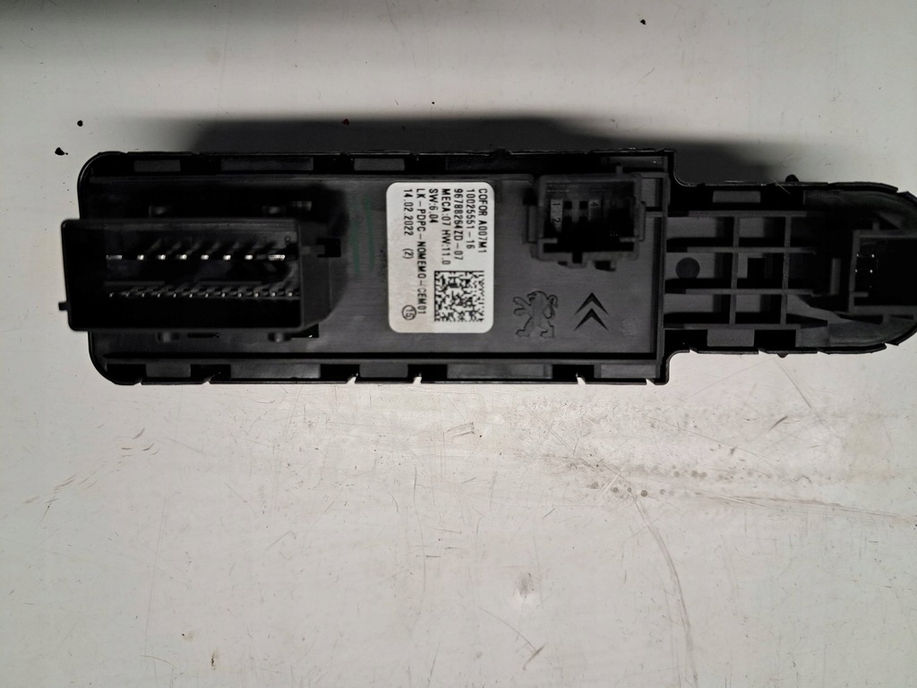 фото №6, Citroen peugeot панель кнопки окон 96788264zd