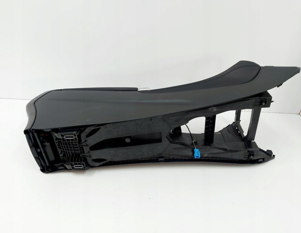 фото №8, Mercedes eqc n293 w293 21r. туннель средний подлокотник