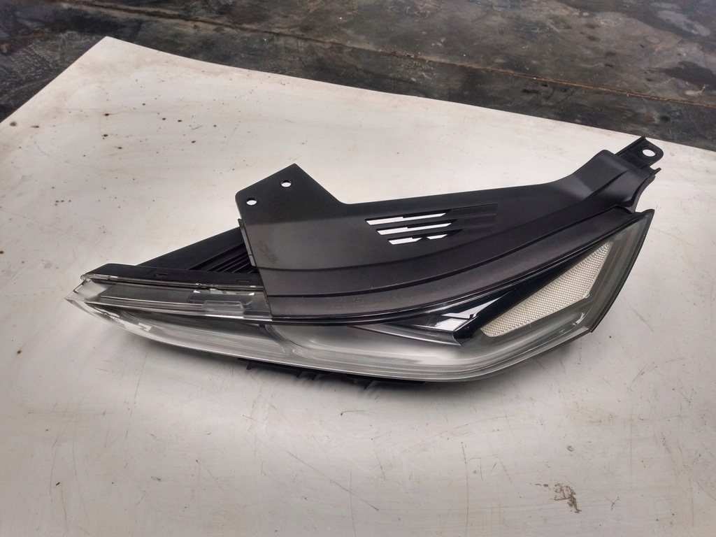 фото №1, Hyundai santa fe iv - противотуманная фара led левый drl