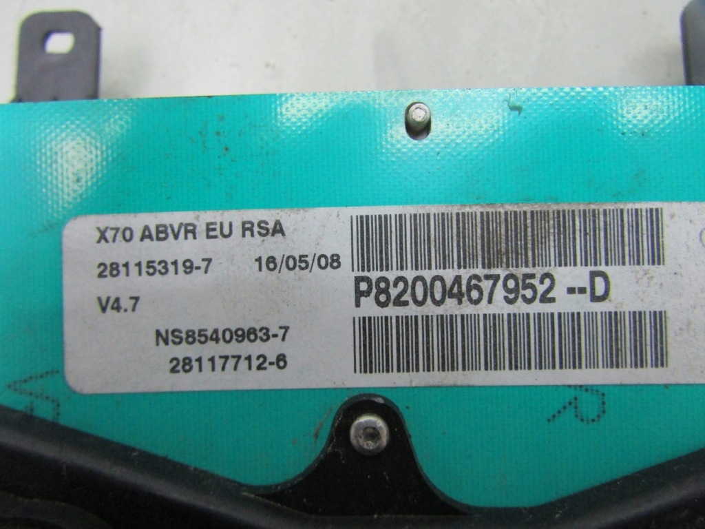 Купить Renault master 2.5 dci 03r рестайлинг  movano счетчик приборы p8200467952--d