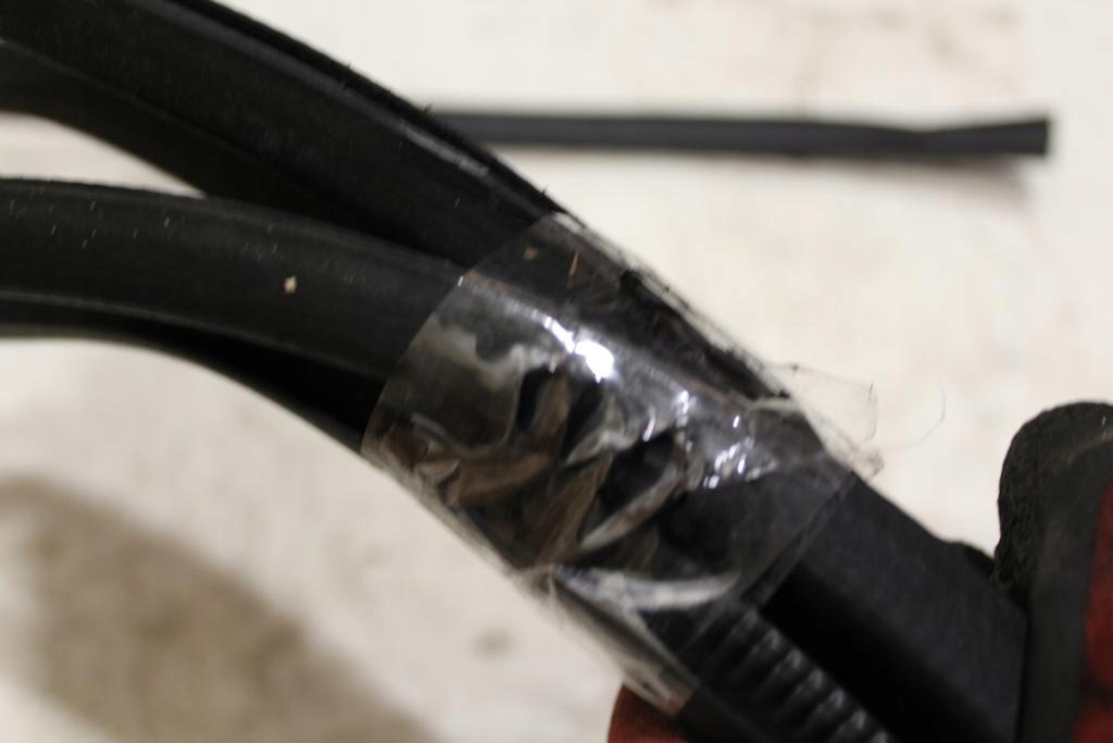 фото №9, Уплотнители дверь subaru impreza wrx 2004r