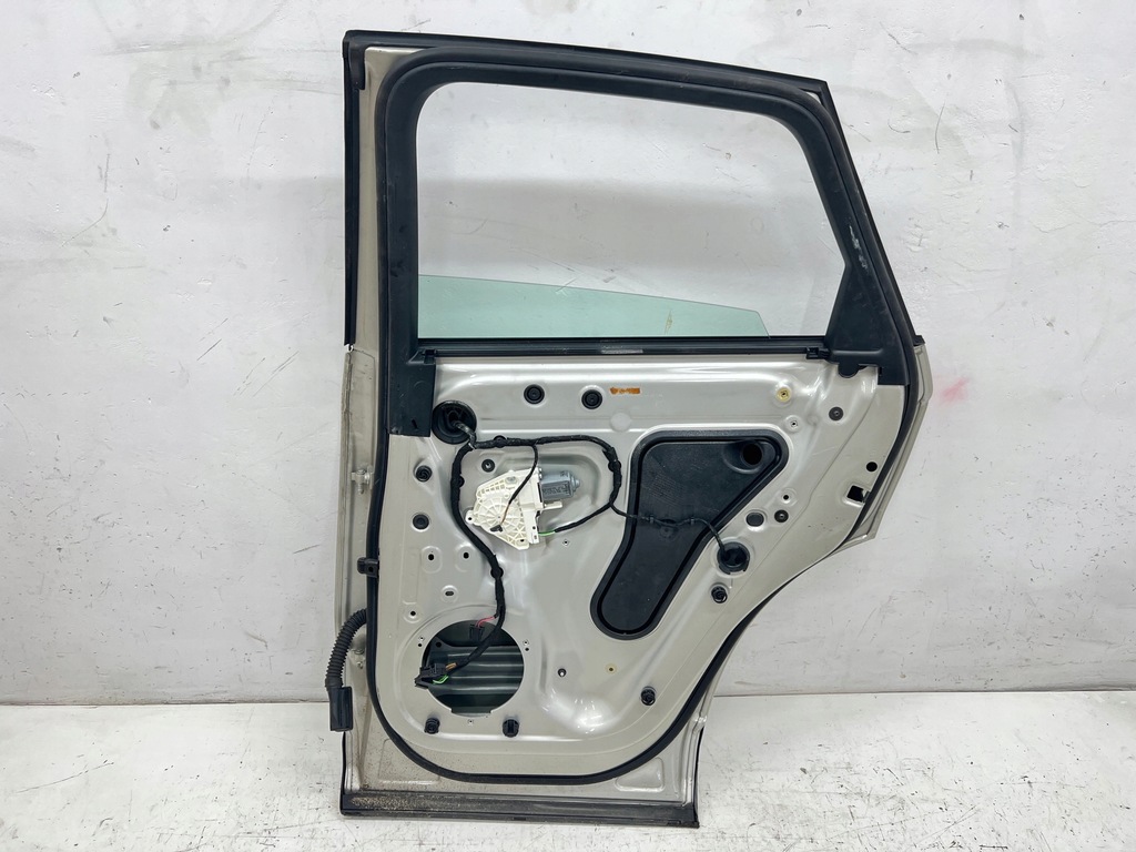 фото №8, Двері праве задні audi q3 8u0