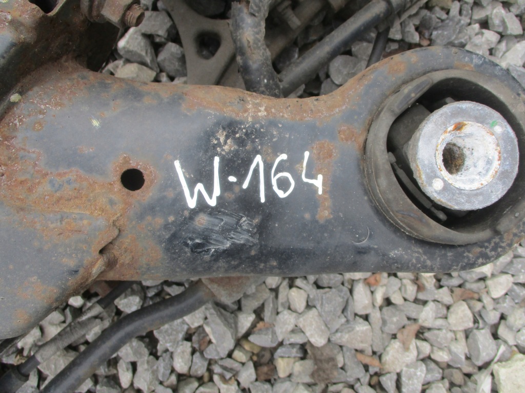 Балка подвеска oś задний  подрамник mercedes w164 ml 4x4 в Украине