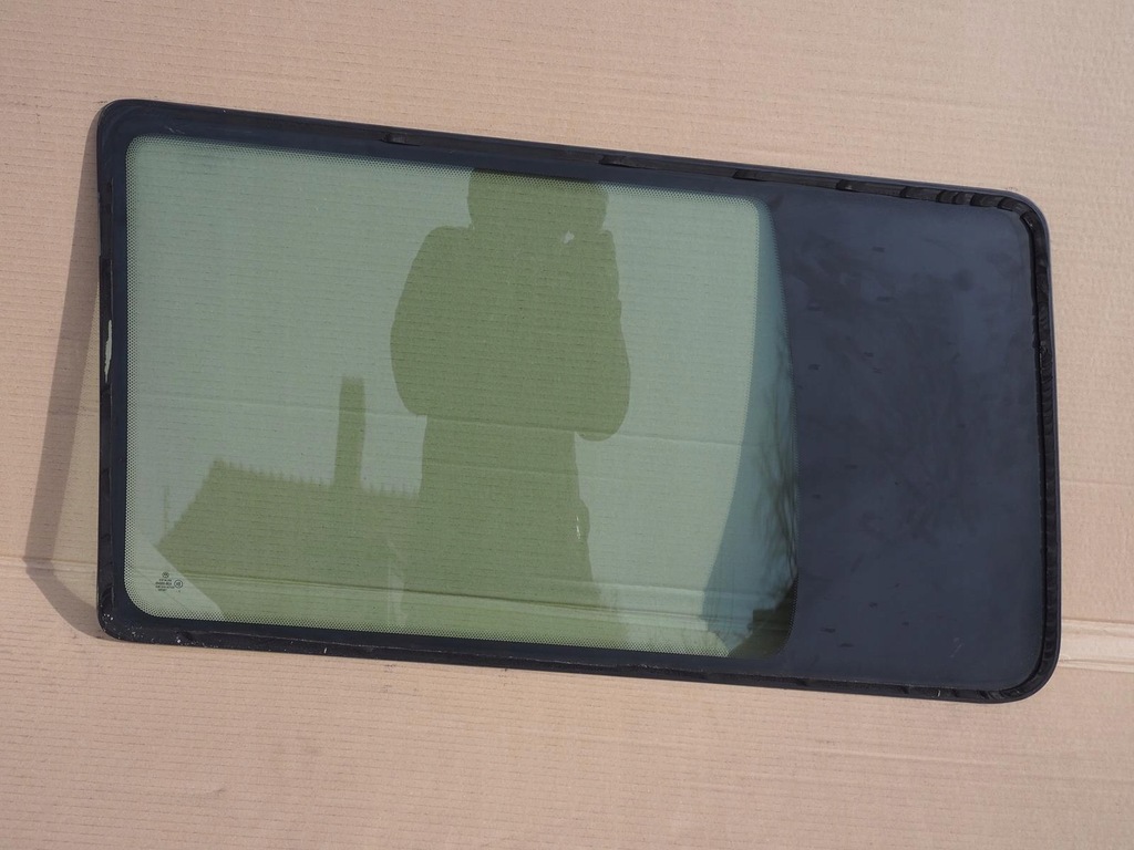 фото №11, Стекло боковая правая задняя vw t4 multivan as2