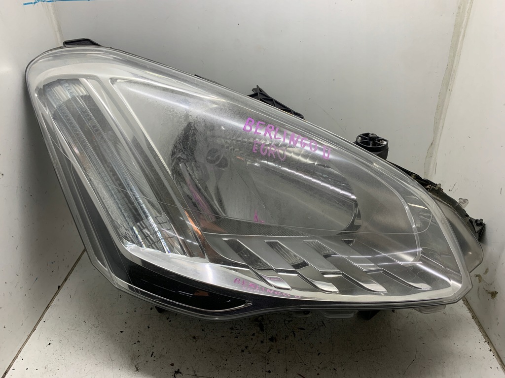 фото №1, Лампа права правий перед 9806306580 citroen berlingo ii