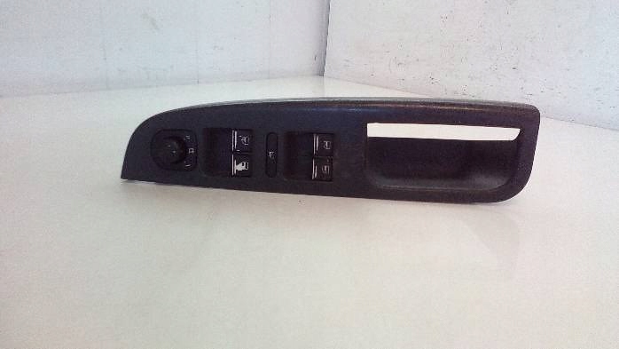 фото №7, Панель стекло левый перед volkswagen golfv 1k4868049a