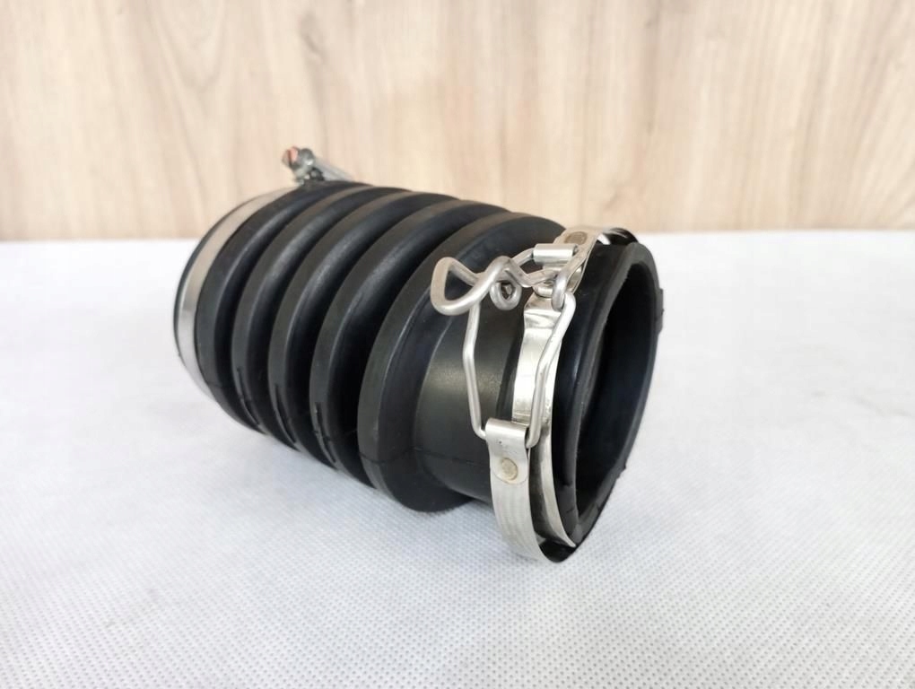 фото №3, Mercedes slk r170 lift труба воздухозаборник ловушка воздуха 2.3 k a1110981083