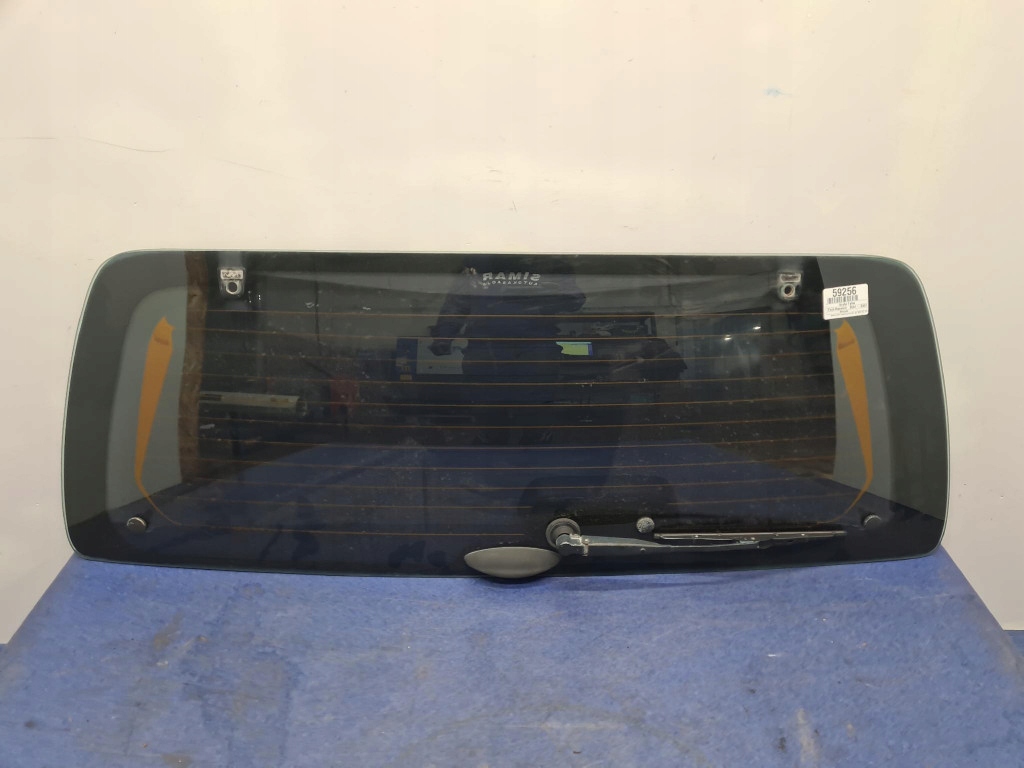 Купить Ford maverick ii рестайлинг  стекло задняя yn