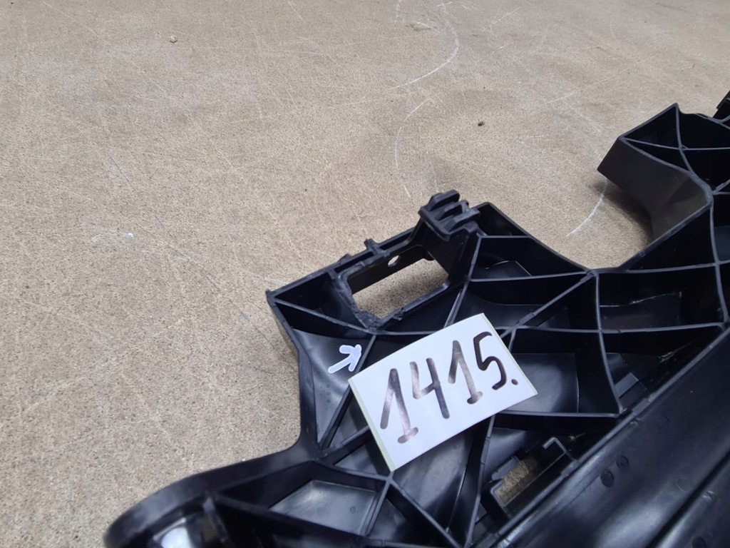 фото №8, Audi e-tron воздуховод впуск воздуха жалюзи шторка 4ke807771