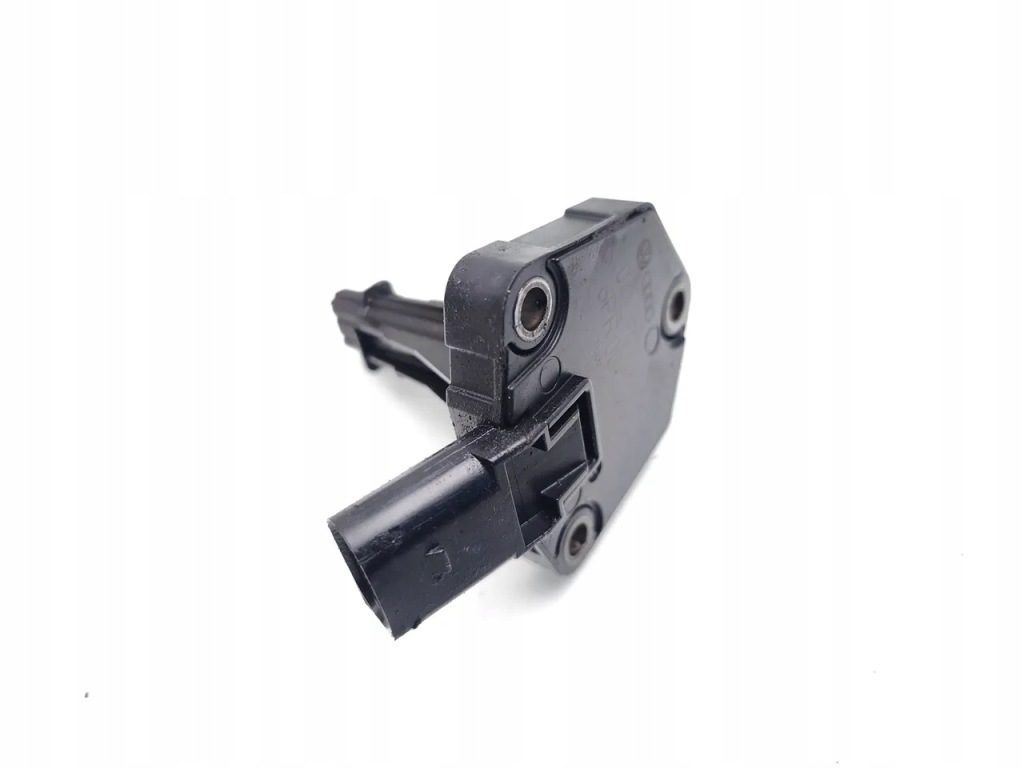 Skoda superb датчик уровня масла 1.6 tdi дизель 88kw 120 hp 04l907660c Оригинал