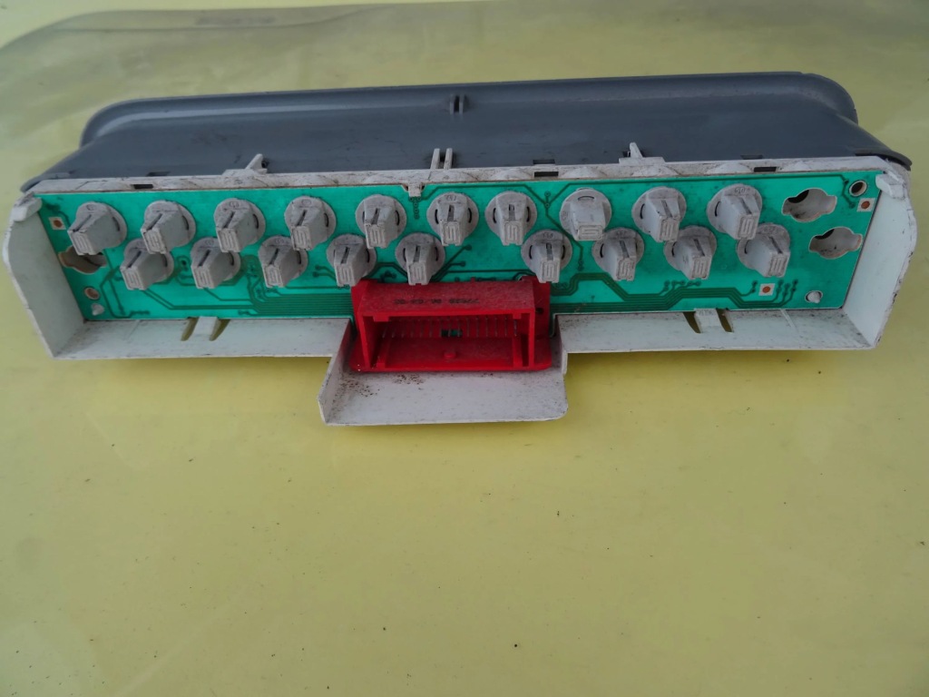 фото №6, Дисплей часы renault twingo i 8200121175 nr175