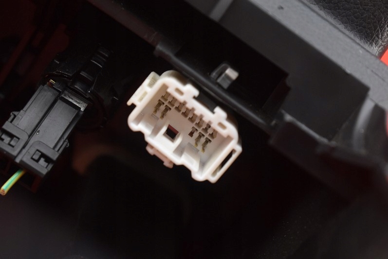 фото №10, Туннель средний подлокотник кожаный eu 92113al000 subaru outback 5 v 14-19