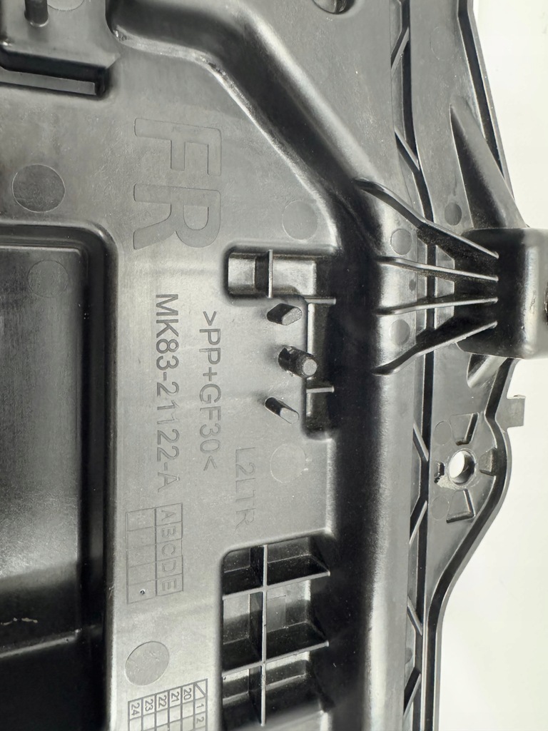 фото №2, F-pace пластик кронштейн дверь