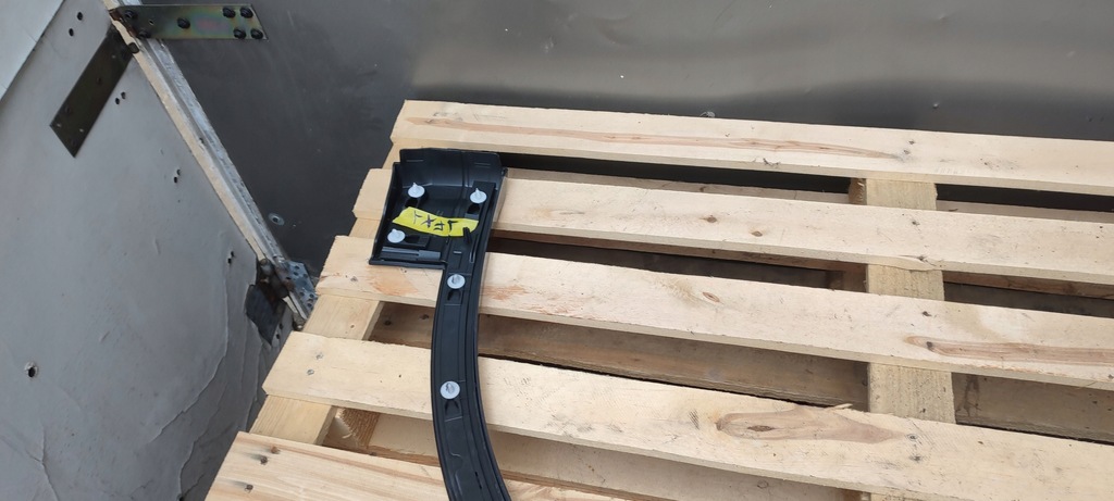 фото №9, Молдинг накладка крила правий перед audi q5 80a fy s-line sline lz7s