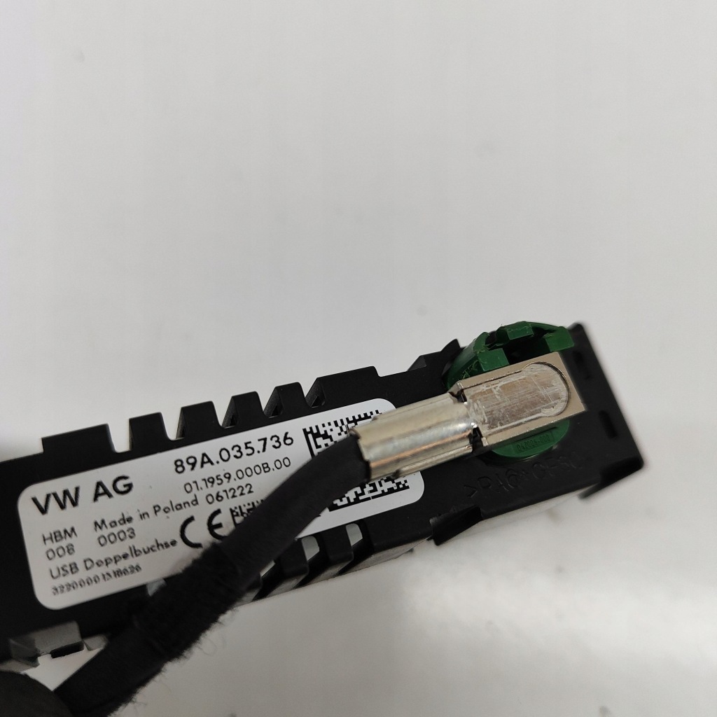 фото №6, Audi q4 sportback e-tron 2023 роз'єм / з'єднувач usb