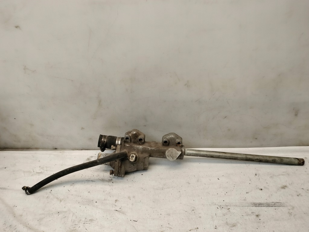 фото №1, Корпус термостата jaguar xjs 5,3 v12 264km eac9271pa