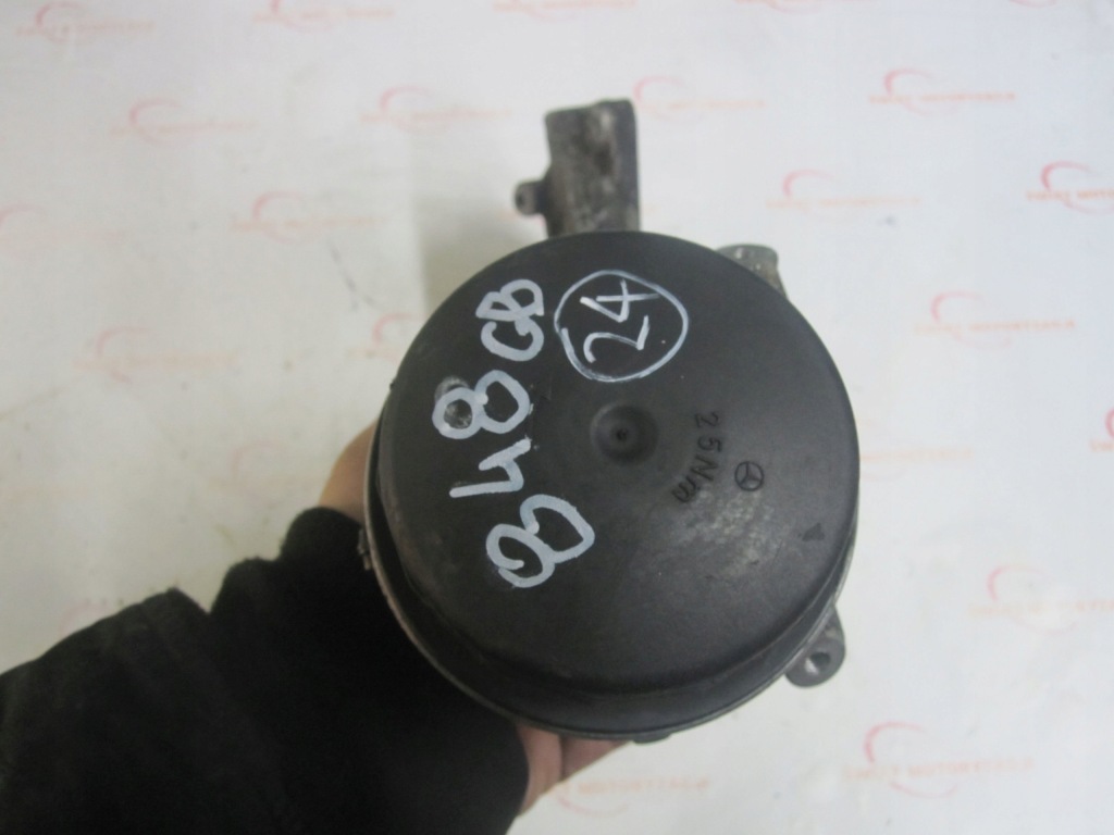 Mercedes cls 3.0 cdi 642920 642.920 223km корпус фільтра оливи a6421800010 в Україні