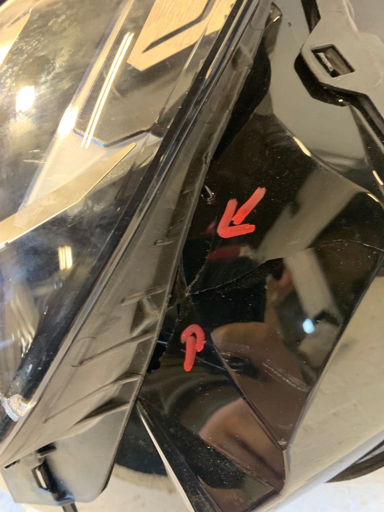 фото №4, Audi q4 e-tron лампа перед левая matrix