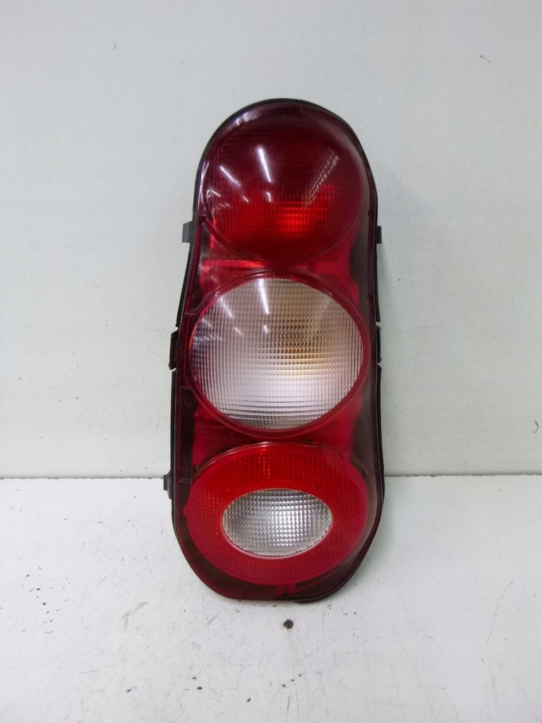фото №1, Лампа задняя smart fortwo 2001r.