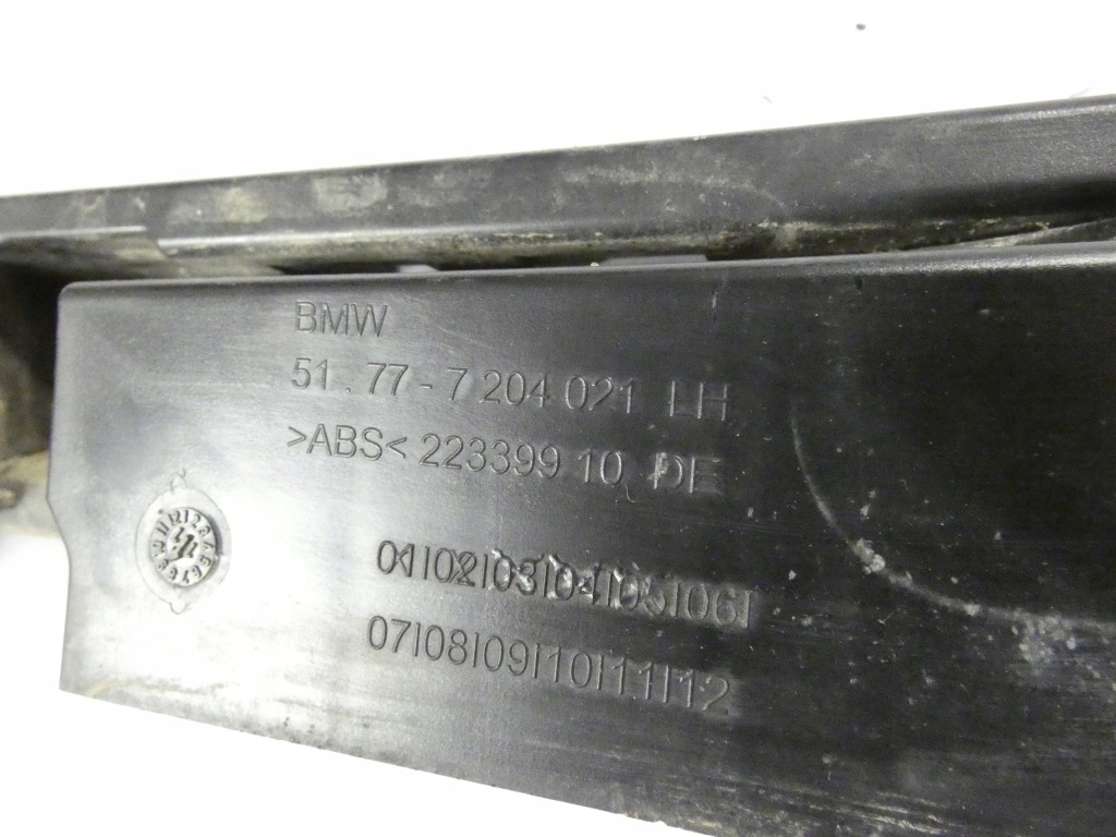 фото №2, Bmw f10 f11 молдинг крепёжная порог левая направляющая порог