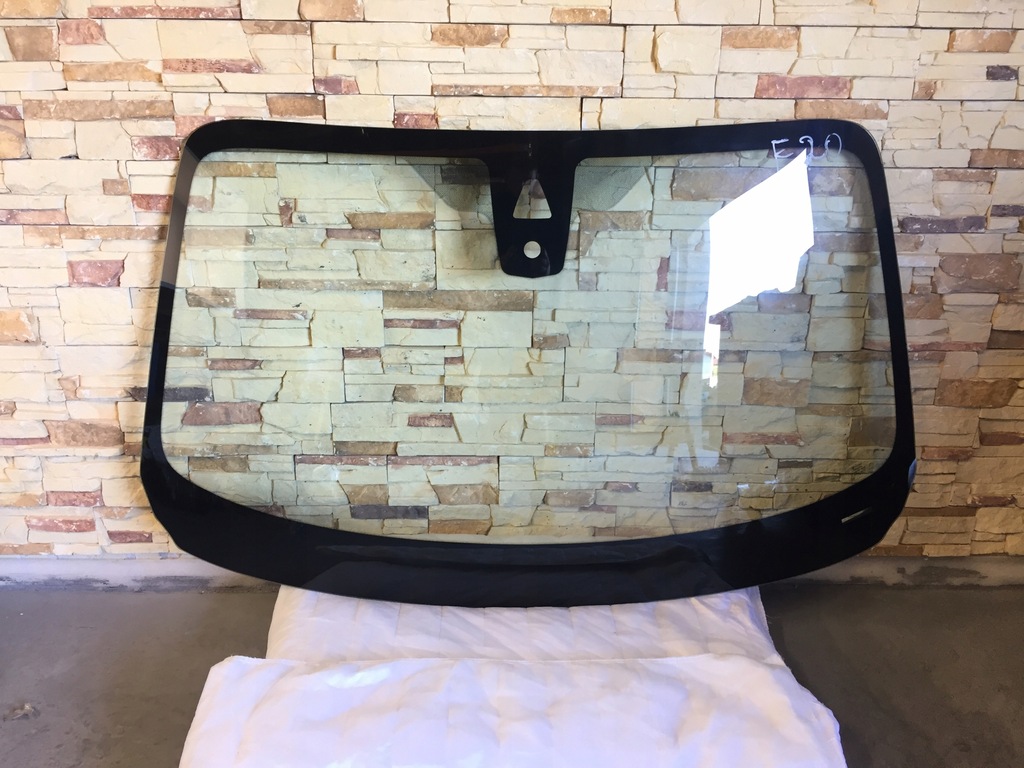 фото №1, Bmw f20 f21 стекло перед передняя