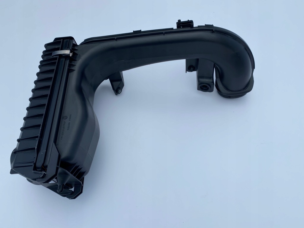 фото №1, Корпус фильтра воздуха bmw x5 x6 f15 f16 8573761