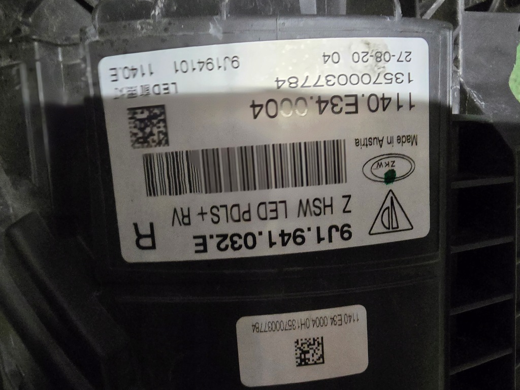 фото №7, Лампа права перед porsche taycan full led 9j1941032e