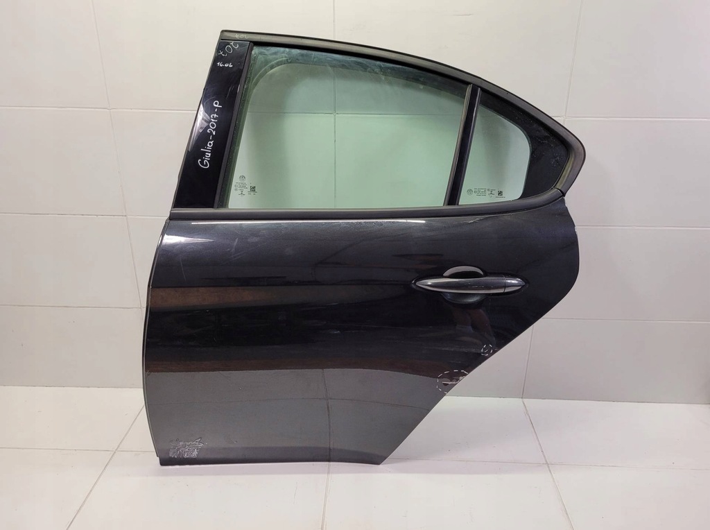 фото №1, Дверь задняя левая сторона alfa romeo giulia 952 2017