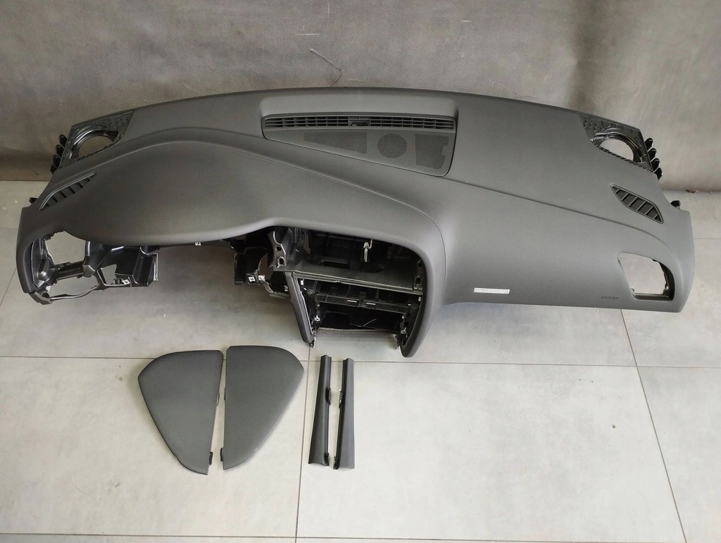 фото №1, Audi a5 sportback 8ta приборная панель приборная панель консоль оригинал