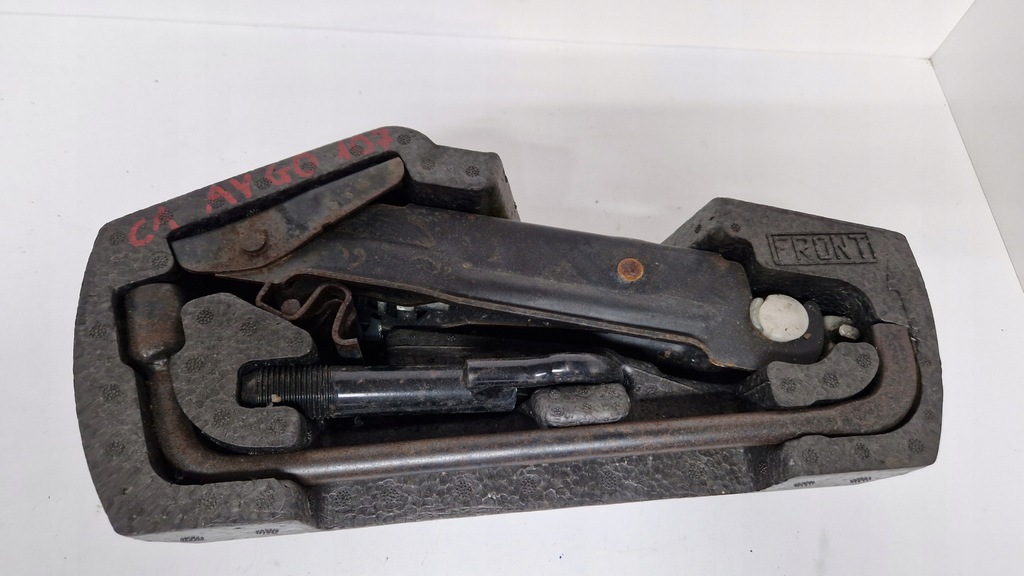 фото №1, Renault scenic iii вкладыш набор ремонтный ключ домкрат