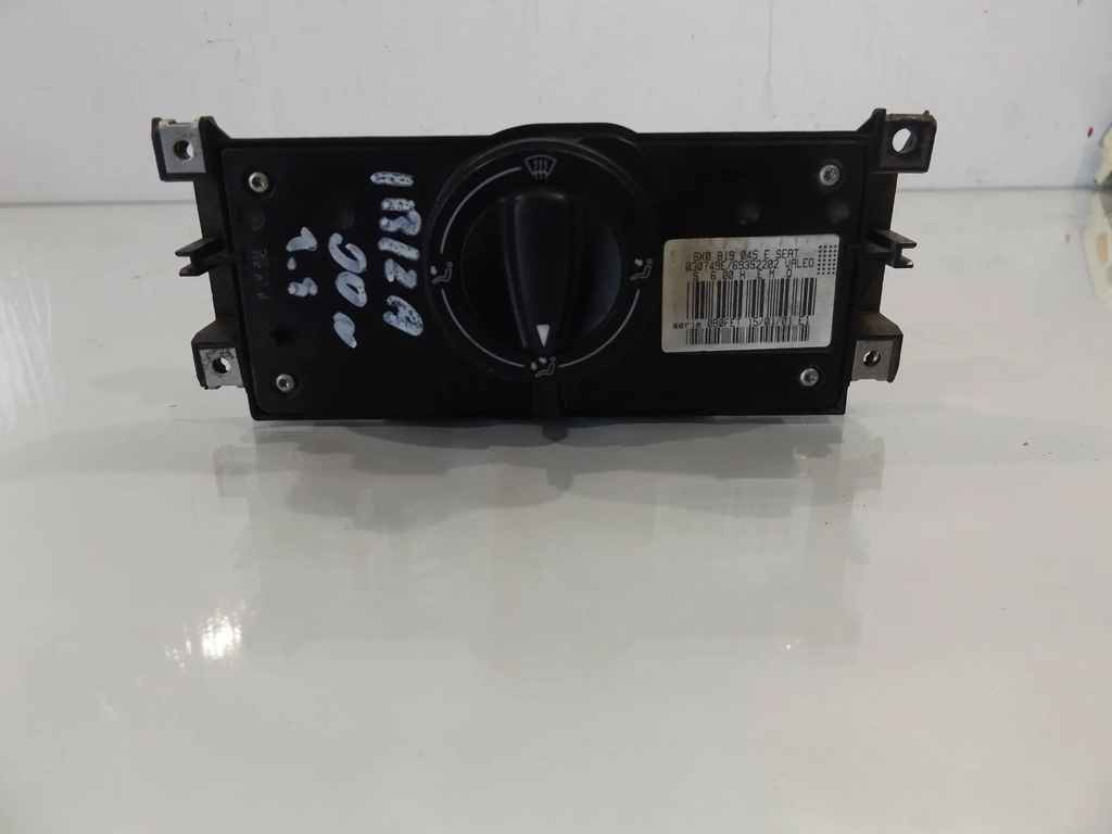 фото №1, Ibiza ii панель обдув 6k0819045e