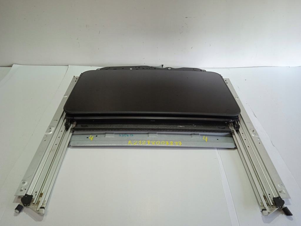 фото №1, Mercedes e-klasa 212 sedan панорама люк