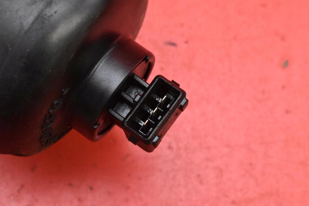 Корпус фільтра пального 5516300 chevrolet captiva 1 1 2.0 vcdi 150 km 06-11 Зі Шроту