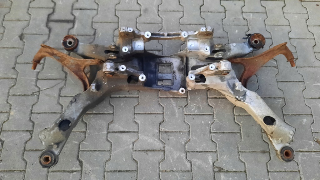 фото №1, Подрамник задняя балка 0920053 volvo xc70 00-04r