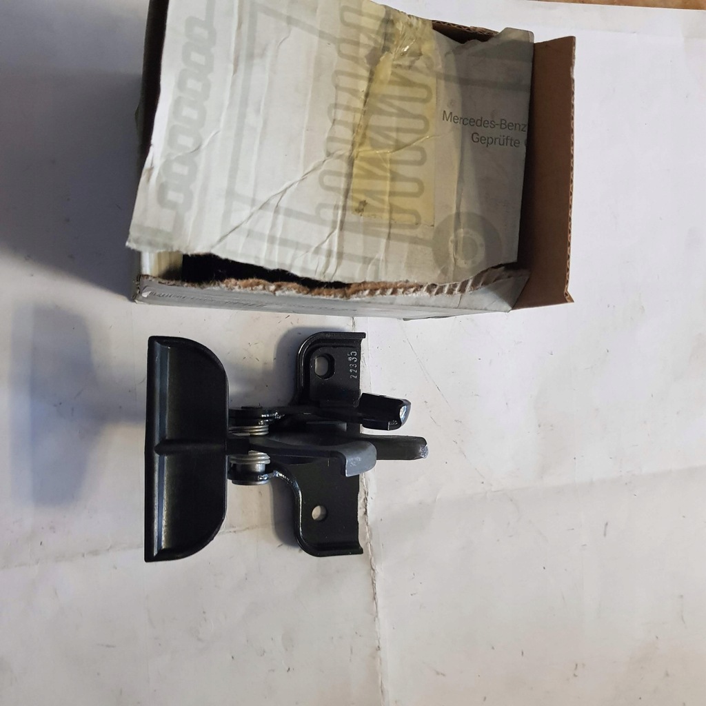 фото №1, Mercedes clk 209 замок засов капот a2098800164 новый