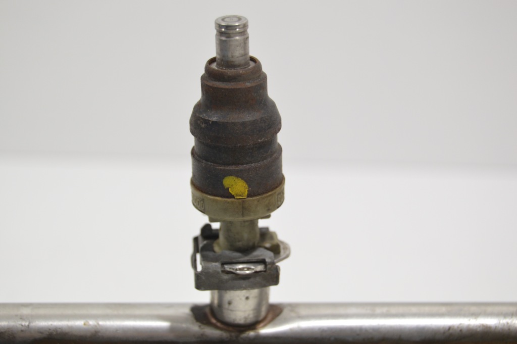 Форсунка молдинг впрыскная m104 mercedes w140 s320 s280 0000786523 Недорого