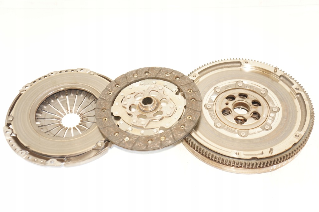 фото №3, Колесо двомасовий vw golf t-roc 1,0tsi 04c105266e kpl.