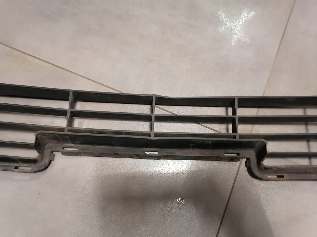 фото №6, Решітка бампера середня carisma ii lift mr910220