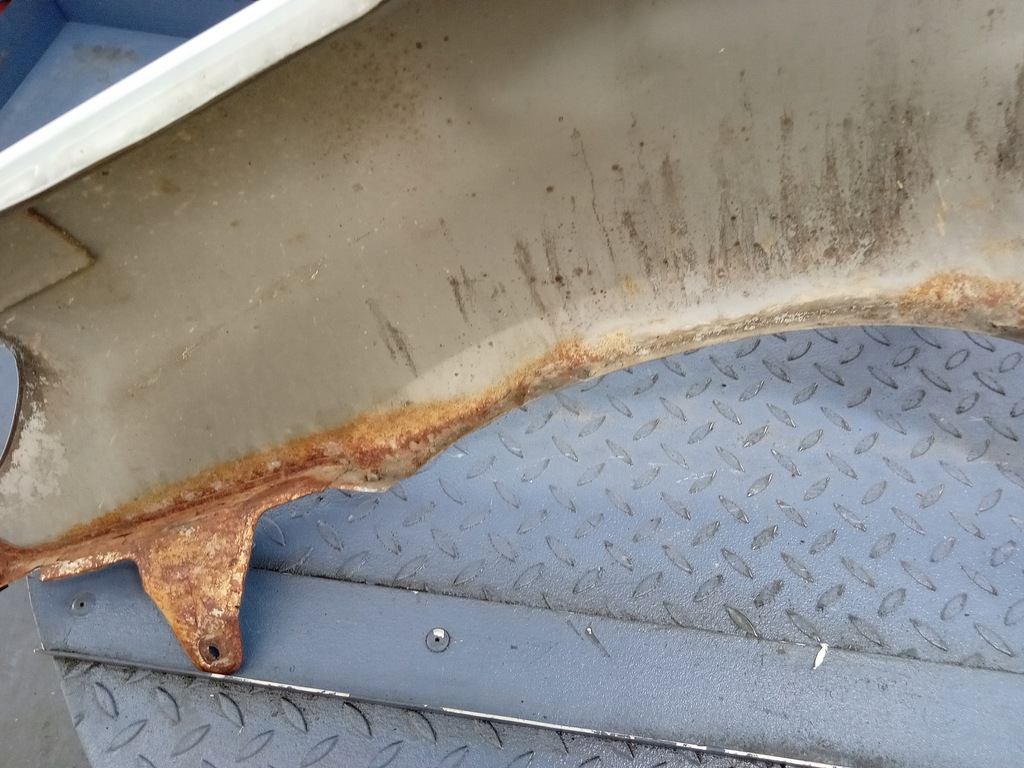 фото №14, Outlander i 03- крыло перед правый передний a31a